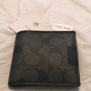 Authentic Coach men’s wallet black
